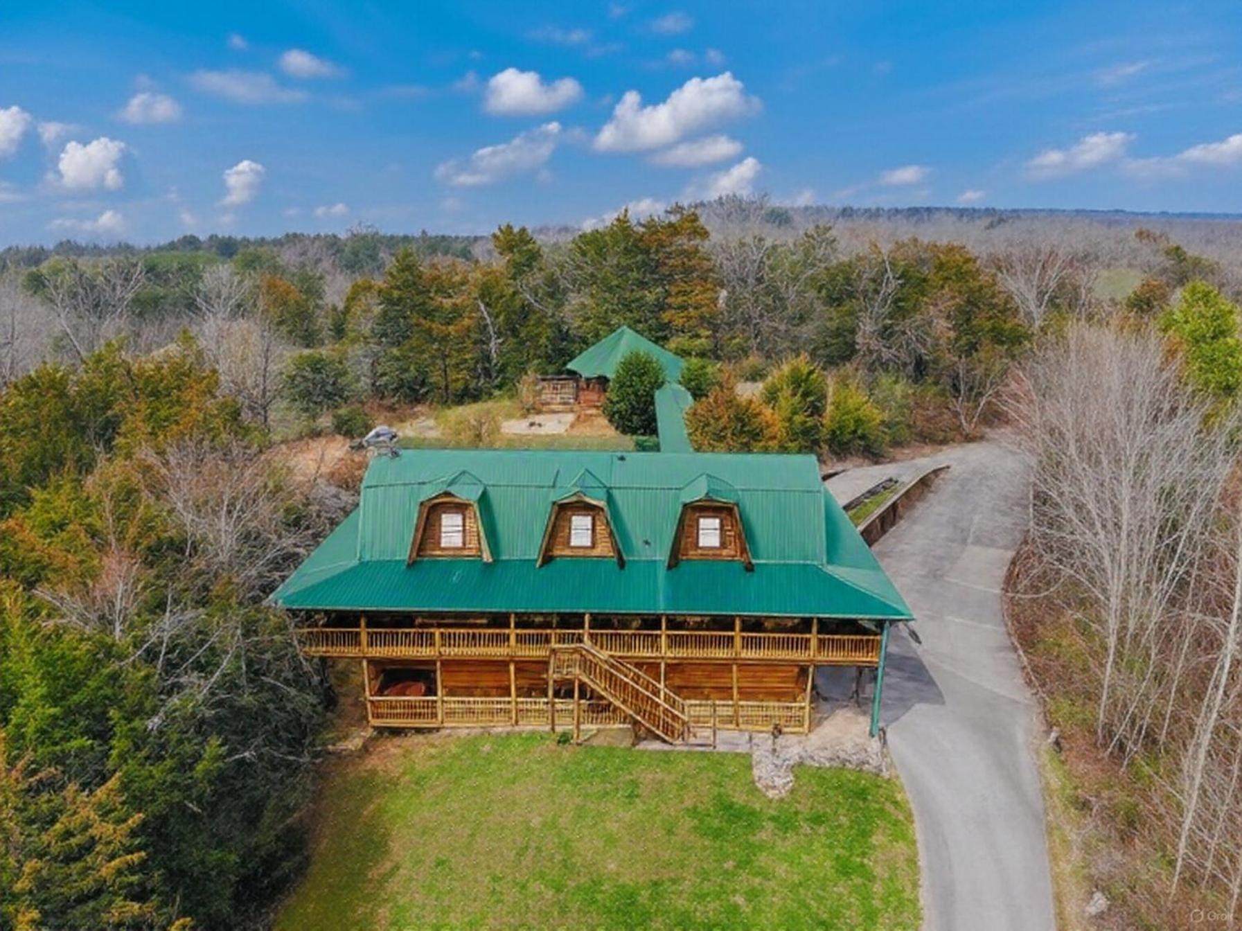 Smoky Bear Lodge With Guest House, Hot Tub, 1089 Free Tickets Each Paid Day, Dollywood And More Sevierville Esterno foto