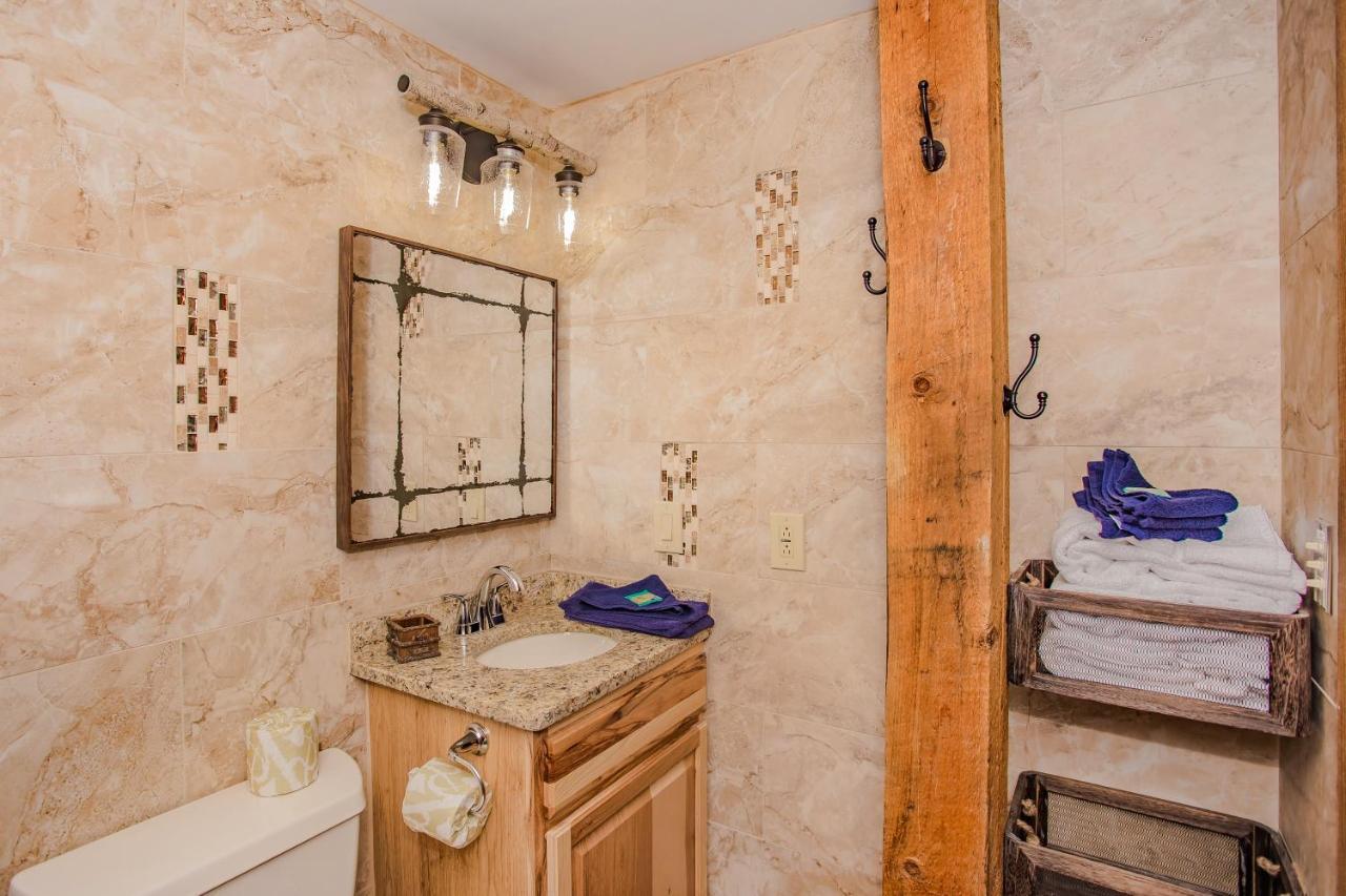 Smoky Bear Lodge With Guest House, Hot Tub, 1089 Free Tickets Each Paid Day, Dollywood And More Sevierville Esterno foto